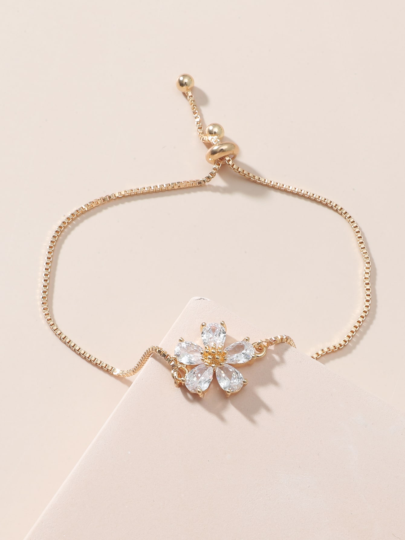 Cubic Zirconia Flower Decor Bracelet