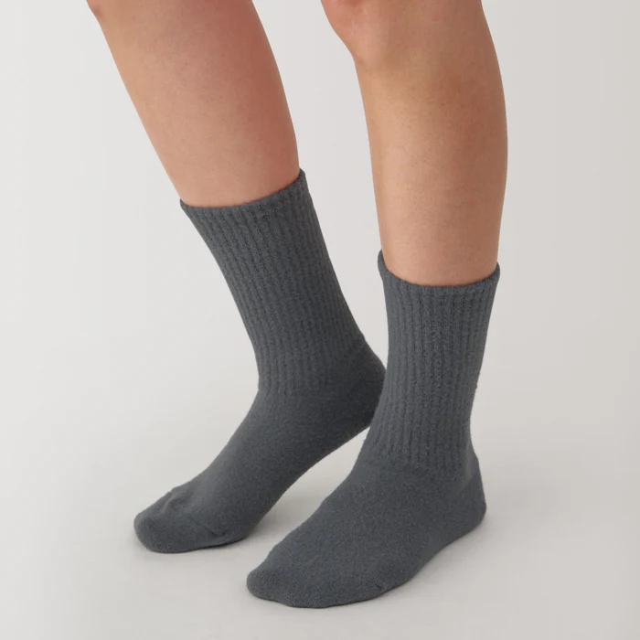 Right Angle Loose Top Socks
